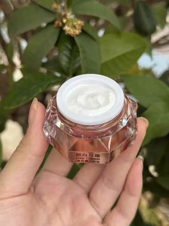 Danxuenilan Elegant Skin Whitening-دانكسوينيلان الأنيقة