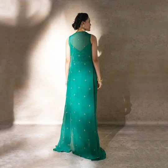 Women Crepe Vneck Embellished Regular Fit Skirt Set Green